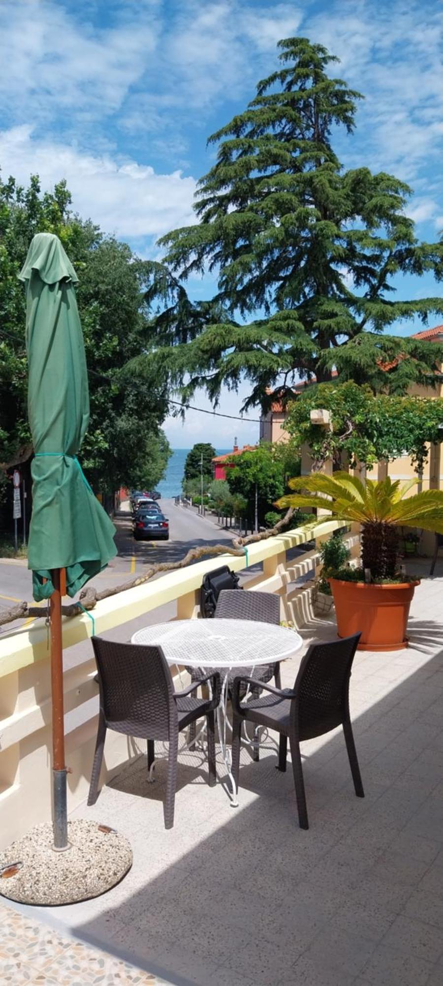 Apartments Villa Sandi Izola Bagian luar foto